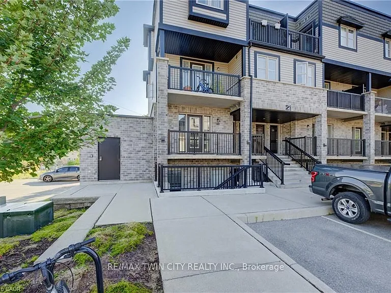 1989 Ottawa St S #21A — Photo 2
