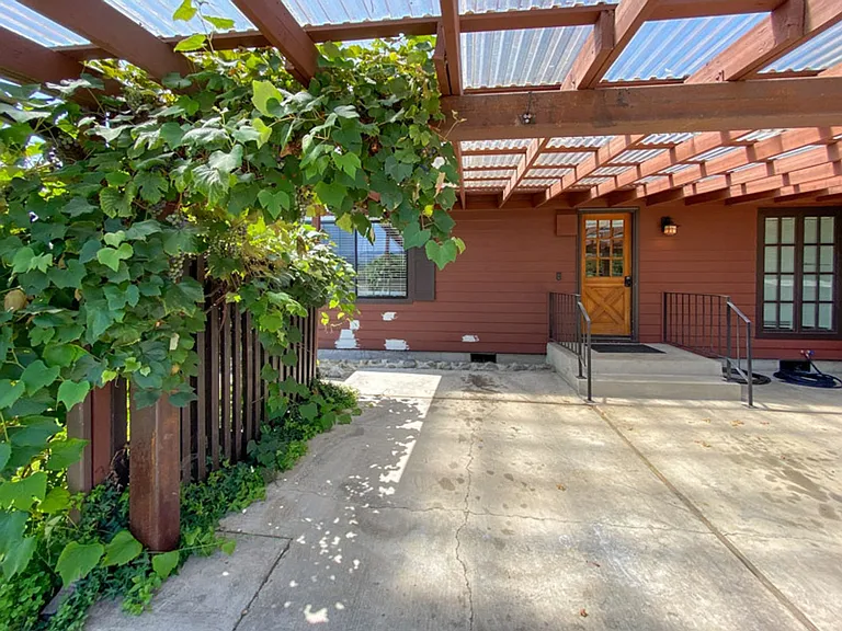 200 Garfield St — Photo 29