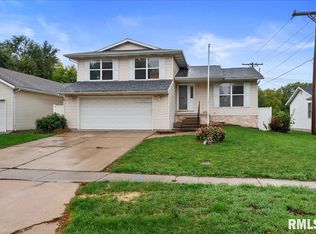 1711 N Albany St, Springfield, IL 62702