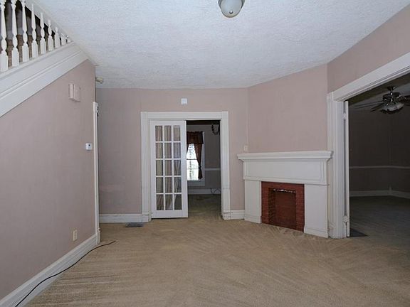 5th image of 502 W Franklin St