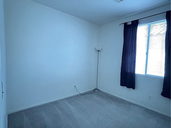 5th image of 2661 Hillgrass Rd