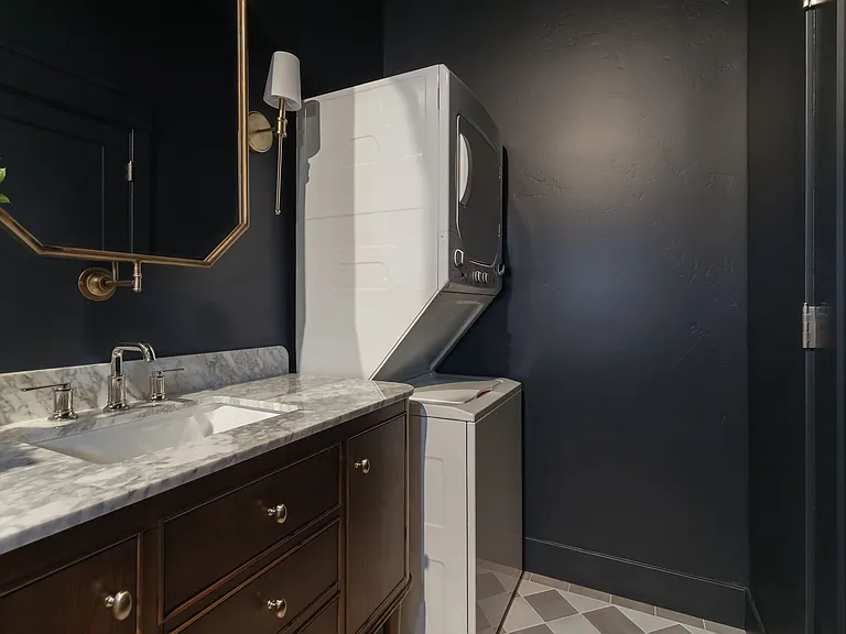 621 Collyer Dr #B — Photo 22
