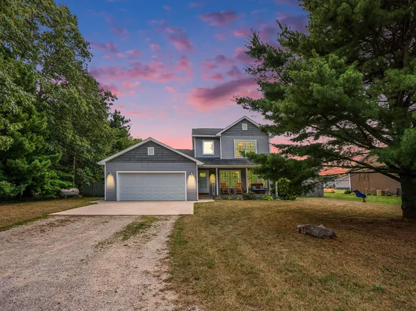 29171 62nd Ave, Lawton, MI 49065