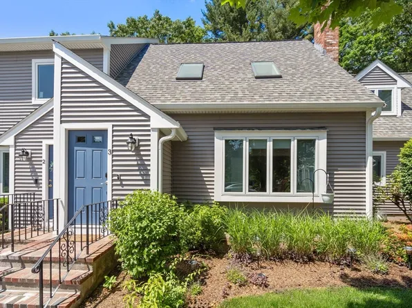 3 Indian Cove Way, South Easton, MA 02375