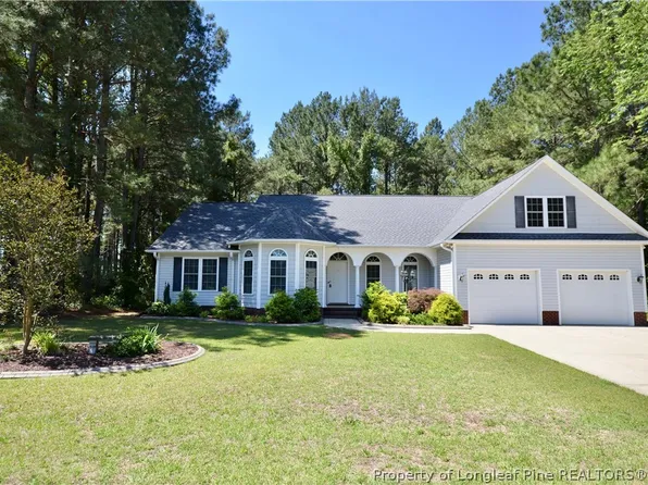 2174 Cora Dr, Hope Mills, NC 28348