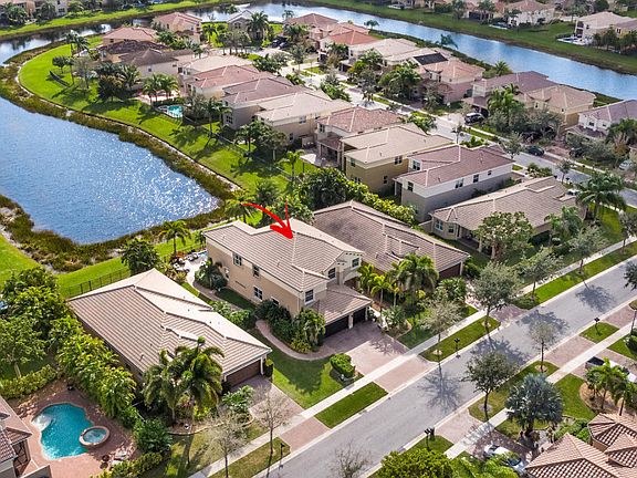 5th image of 8374 Emerald Winds Cir