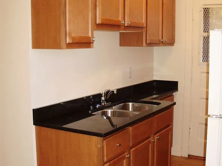 4245 N Hermitage Ave #1B — Photo 6