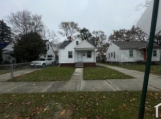 9544 Plainview Ave, Detroit, MI 48228