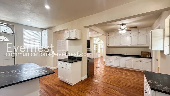 128 E Summit Ave — Photo 4