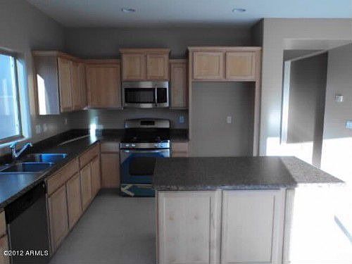 3rd image of 30137 W Mulberry Dr