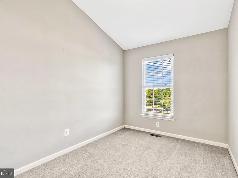 25368 Shipley Ter — Photo 19