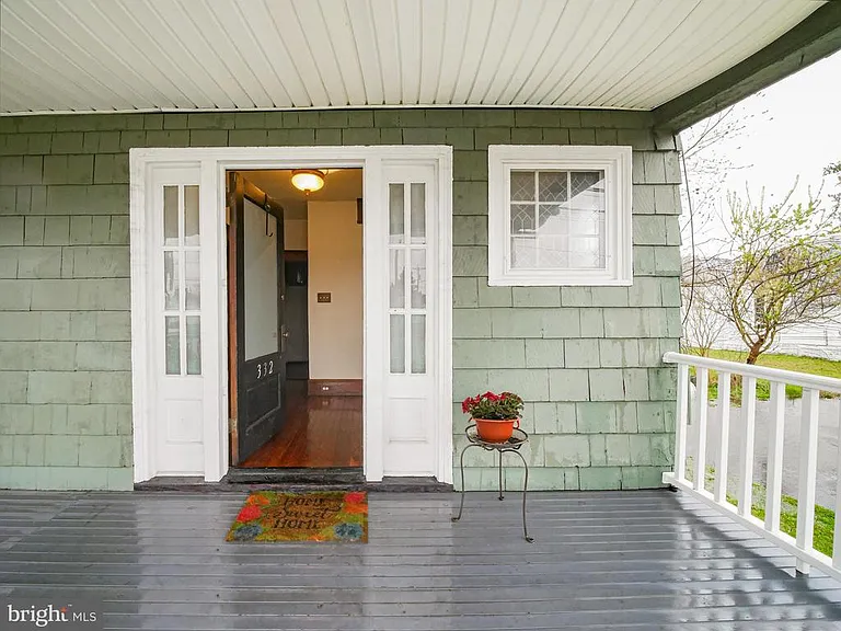 332 Crown Point Rd — Photo 7