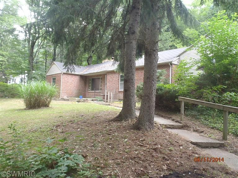 1st image of 4764 Division Ave N
