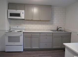 1114 Mound St #A, Davenport, IA 52803