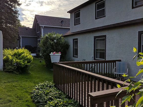4th image of 141 Lake St E