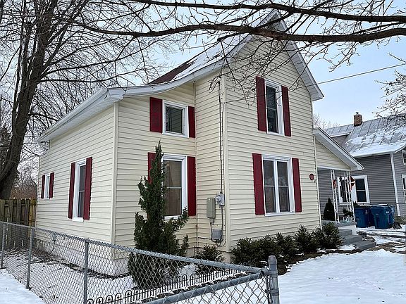 2nd image of 144 Waterman Ave