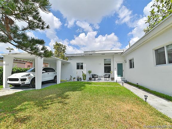 3rd image of 315 NW 109th St #315