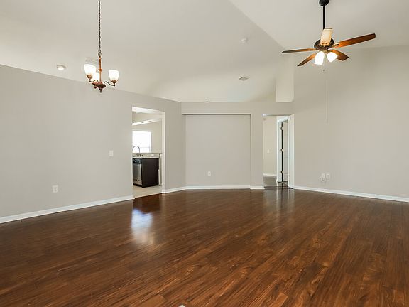 5th image of 12728 Lake Vista Dr