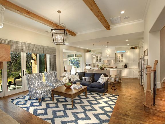 The Ravenna Family Room