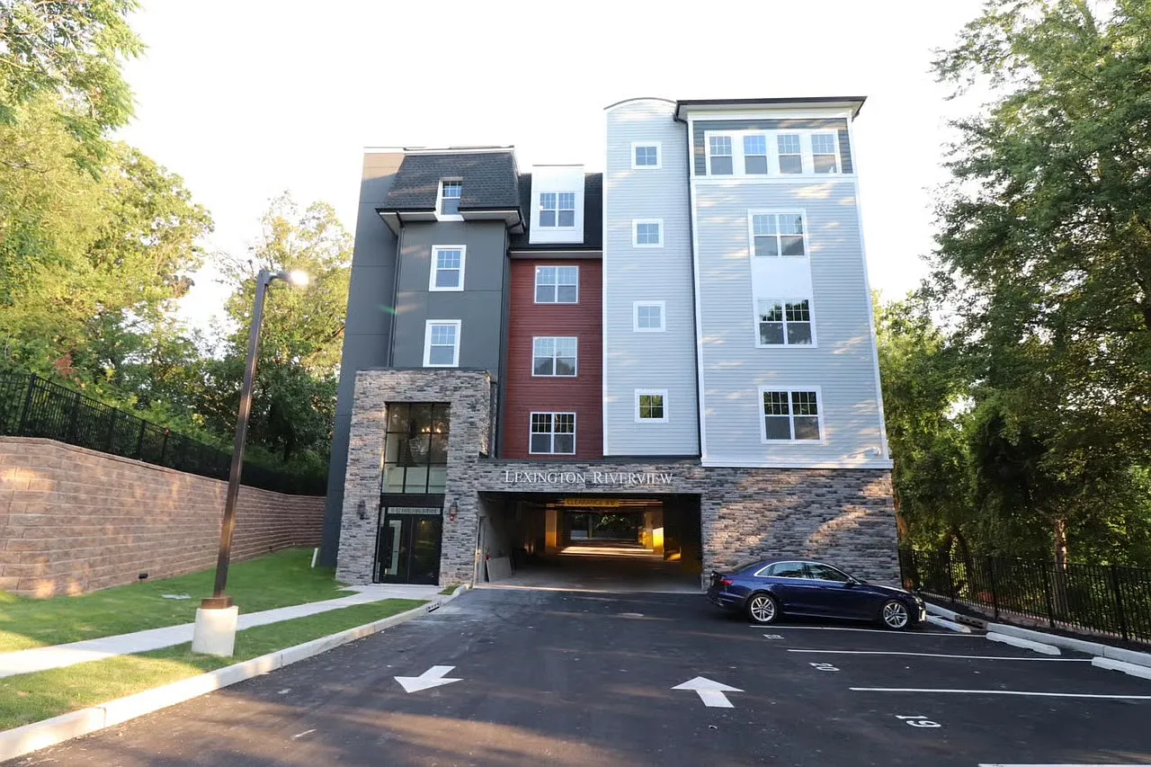 1 bed, 786 sqft, $2,350 — Photo 1