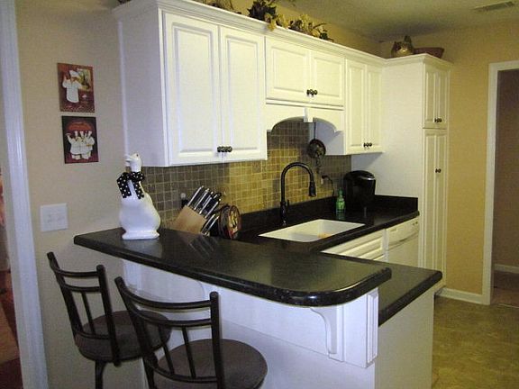 4th image of 208 Marigold Dr