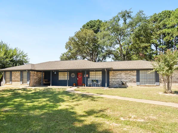 2293 An County Rd #359, Palestine, TX 75803
