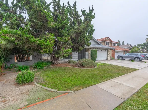 1418 W Carriage Dr, Santa Ana, CA 92704
