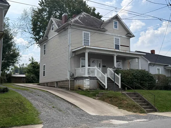 145 Vermont Ave, Clarksburg, WV 26301
