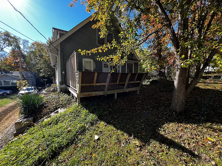 213 E Cottage Grove Ave — Photo 11