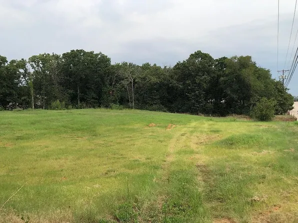 1229 N Industrial Blvd, Bedford, TX 76021
