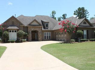 8931 Crescent Lodge Dr, Pike Road, AL 36064