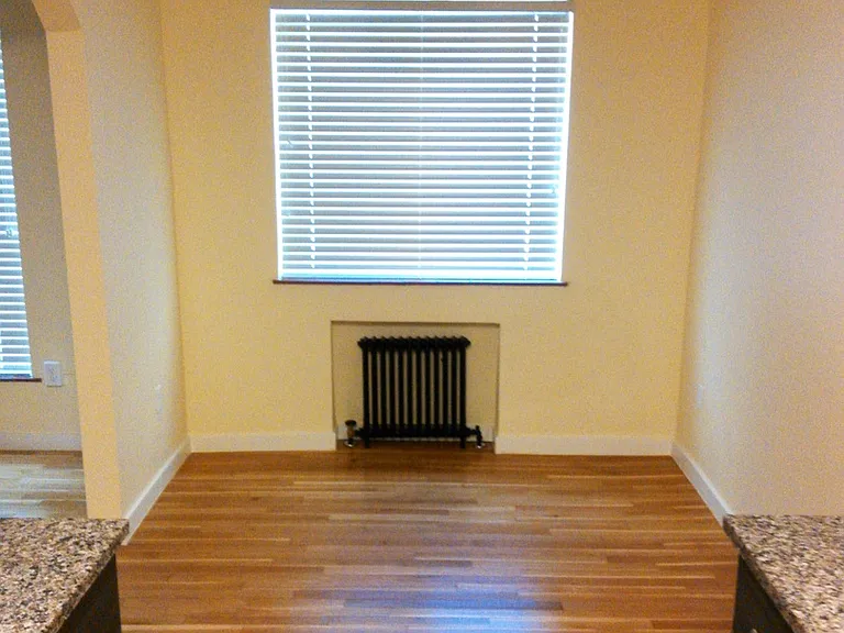 The most Beautiful Renovated Apartments - 1 block form Botanical Gardens — Photo 7