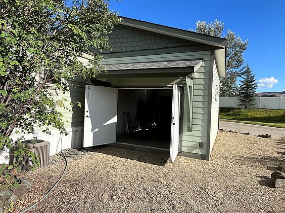 3rd image of 1781 Ord Rd #21