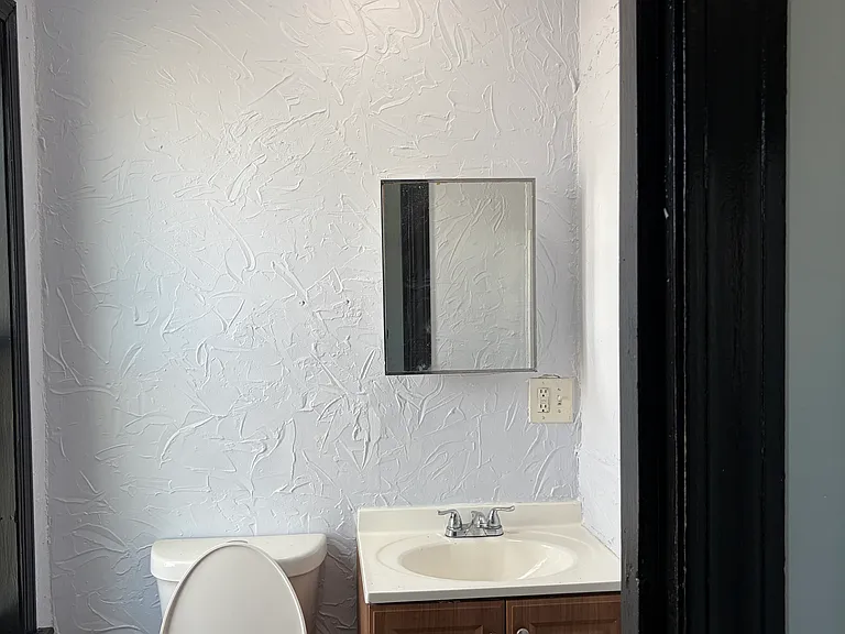 36 Lake St #1 — Photo 8