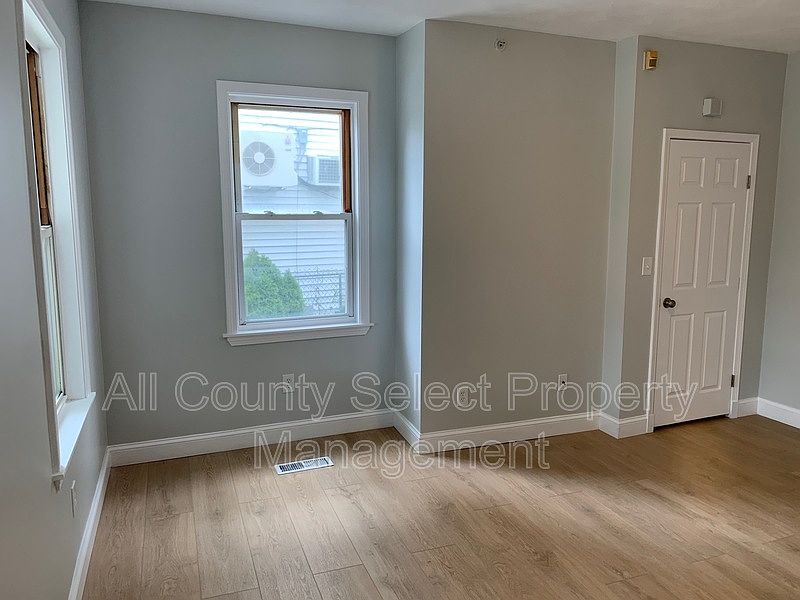 351 SUMMER ST Lynn MA Zillow