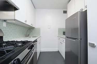 Rented by BSRG Realty