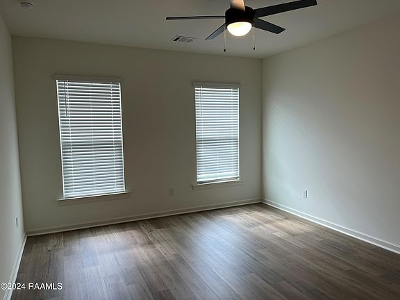 5th image of 309 Cainwood Ct