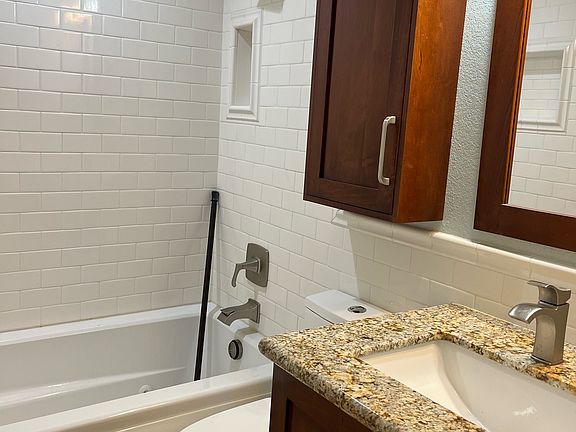 3rd image of 201 Pensacola Beach Rd APT B13