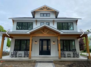 104 Erie St, South Haven, MI 49090