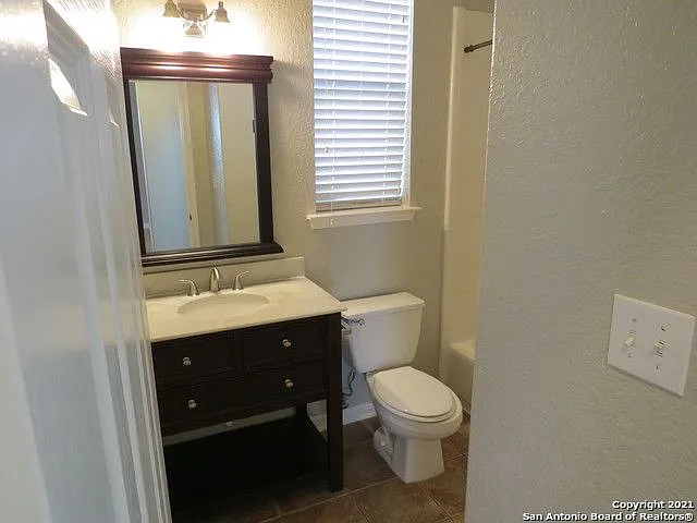 519 Ginsberg Dr — Photo 12