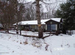 126 Walnut St, Dingmans Ferry, PA 18328