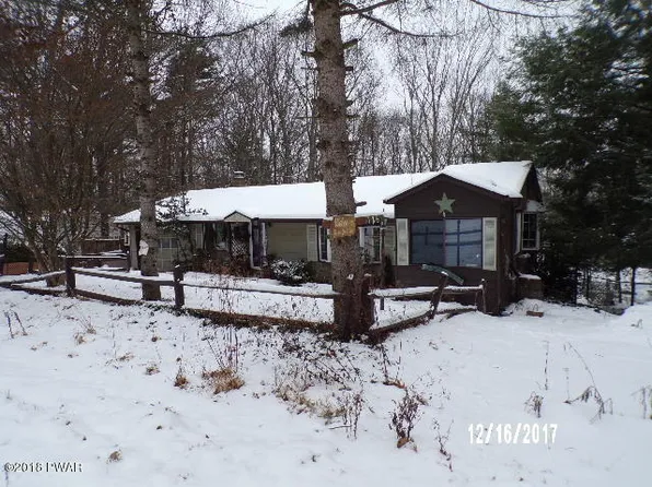 126 Walnut St, Dingmans Ferry, PA 18328