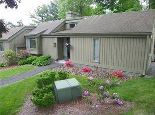 120 Heritage Vlg #B, Southbury, CT 06488