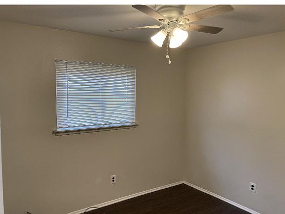 5th image of 1469 Charter St