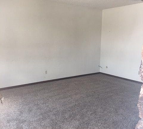 3rd image of 2112 Gladstone St APT A