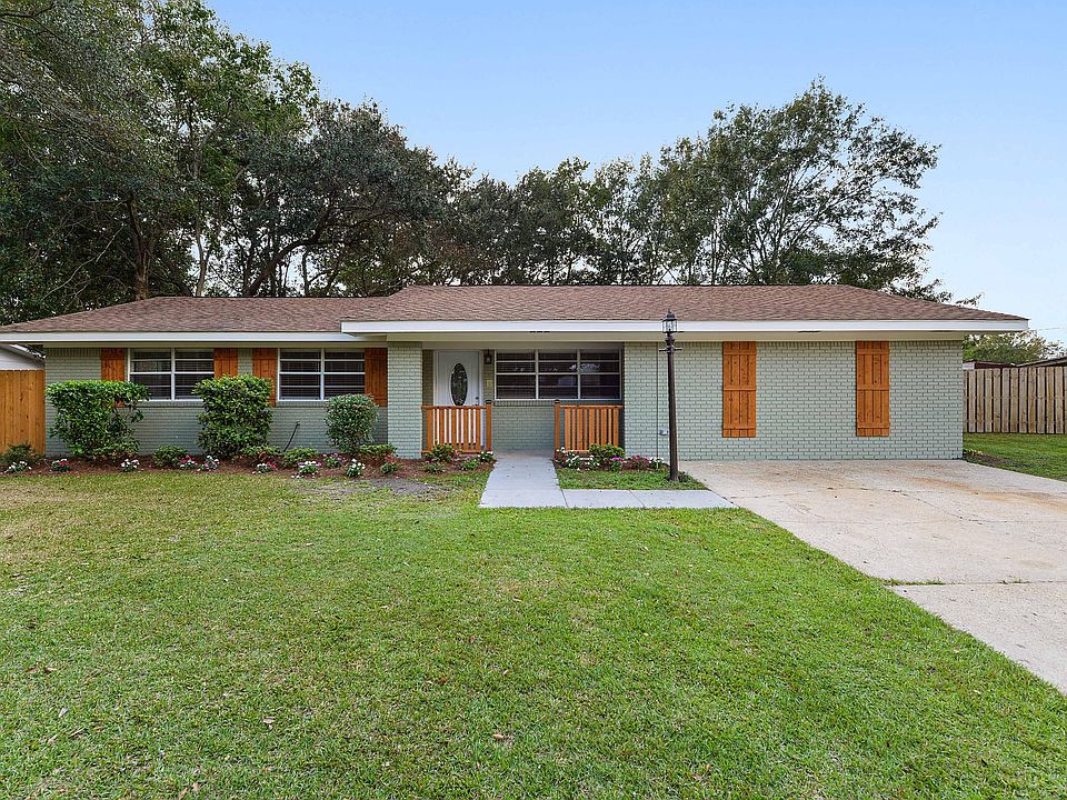 1st image of 6204 Browning Dr