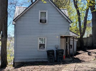 11 1/2 Bowen St, Jamestown, NY 14701