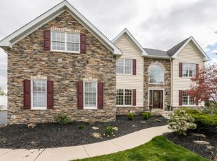 1103 Goshawk Cir, Audubon, PA 19403