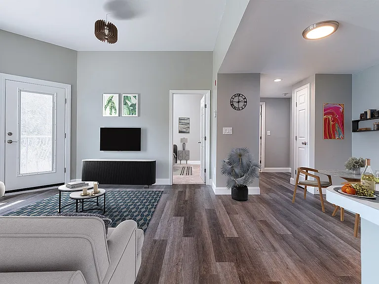 Townhouse Apartments — Photo 5