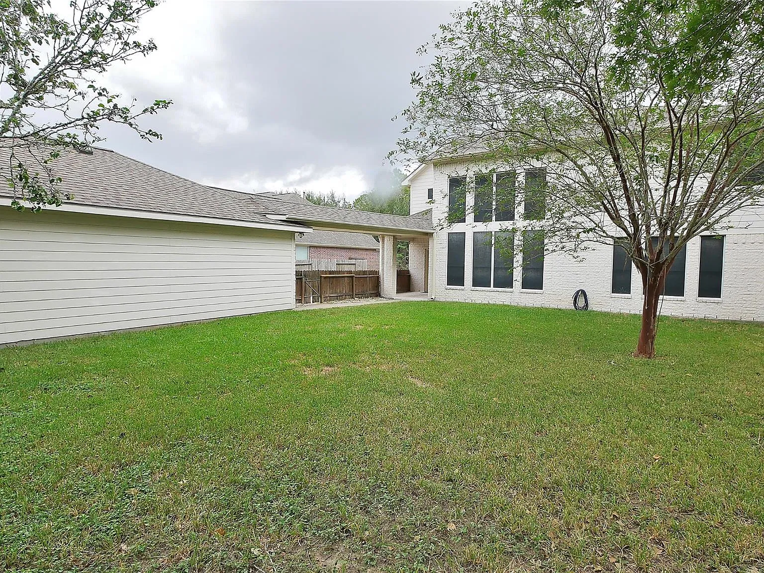 5 bed, 3.5 bath, 3161 sqft, $3,195 — Photo 3